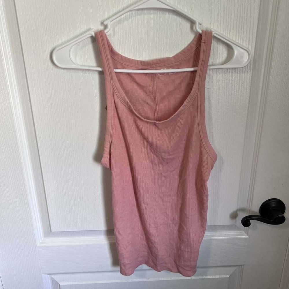 Aerie Women's Pink Ribbed Racerback Tank Top Scoop Neck Size Large NWT